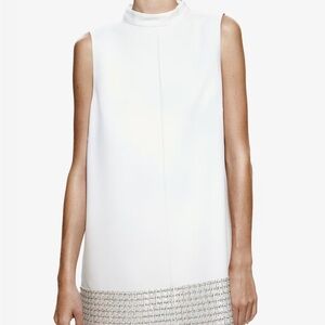 Chic White Sleeveless Top